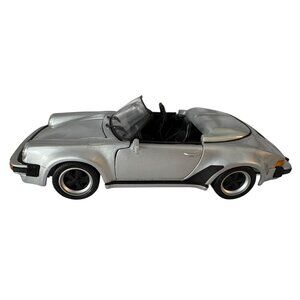 Maisto 1:18 Porsche 911 Speedster 1989